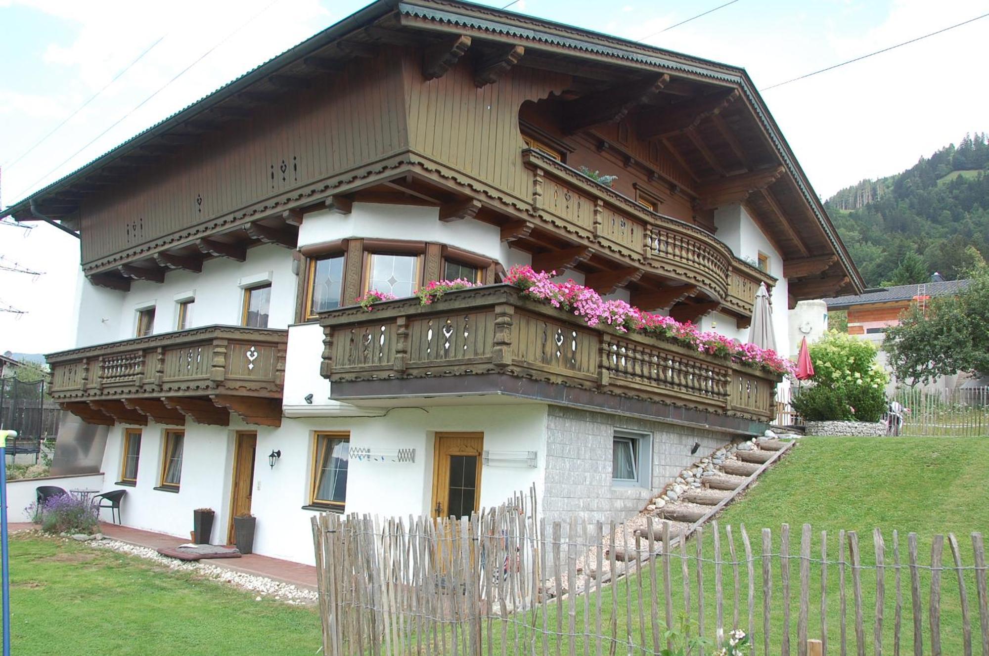 Haus Hart Im Zillertal 6 Personen Villa Luaran gambar