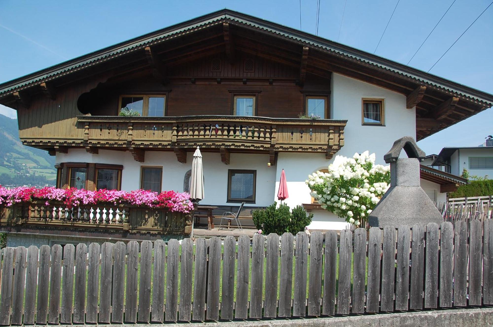 Haus Hart Im Zillertal 6 Personen Villa Luaran gambar