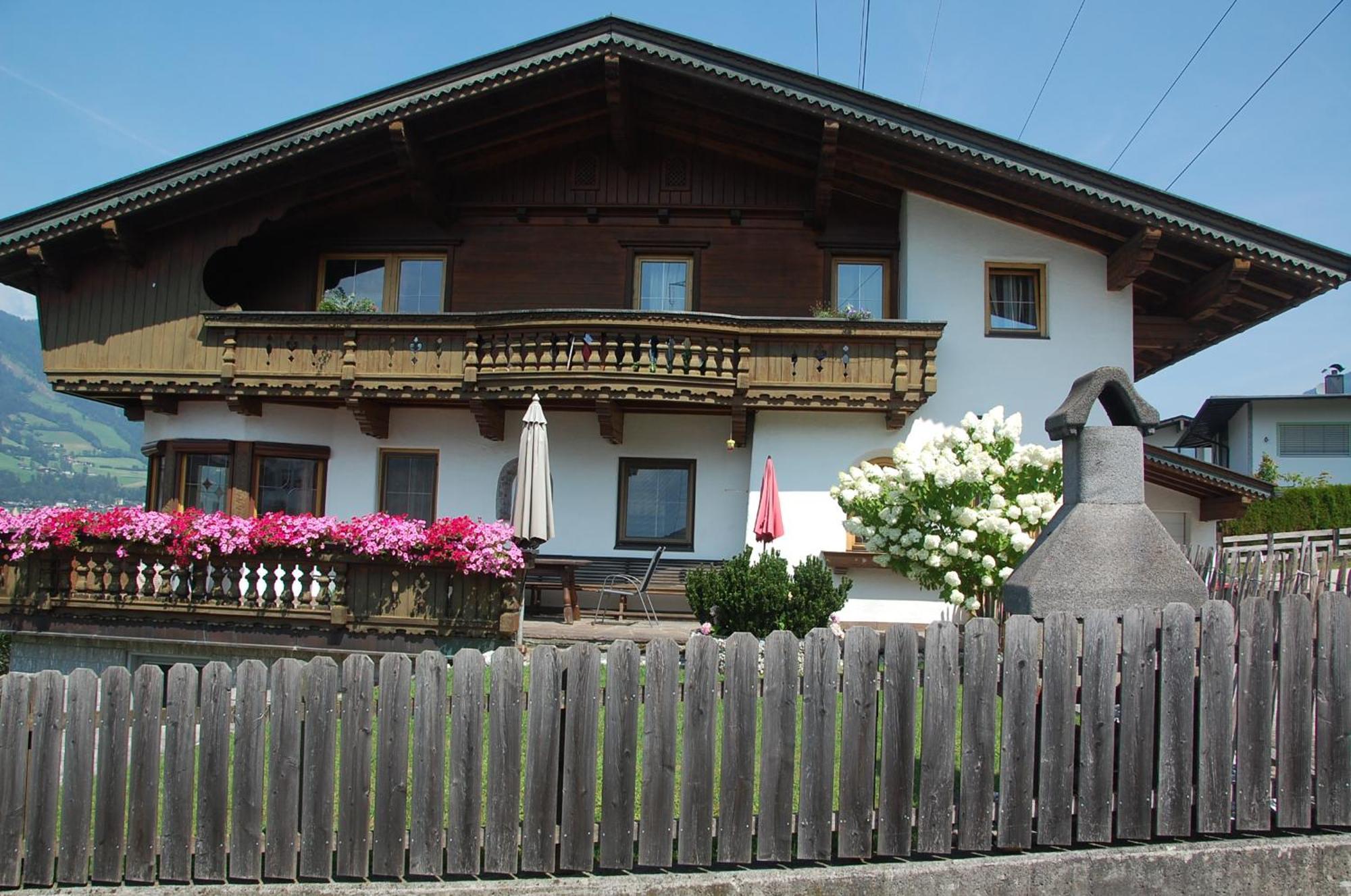 Haus Hart Im Zillertal 6 Personen Villa Luaran gambar