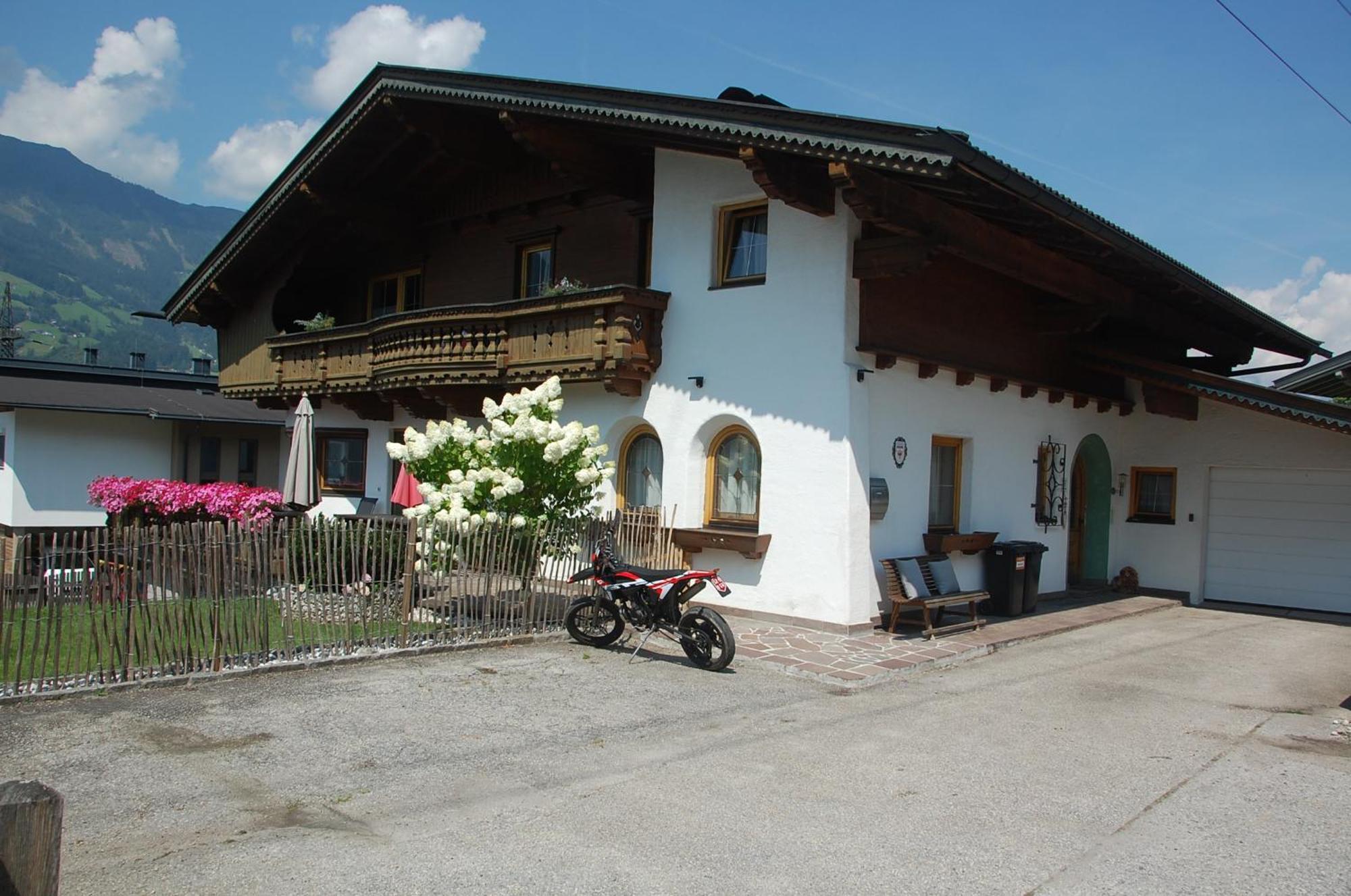 Haus Hart Im Zillertal 6 Personen Villa Luaran gambar